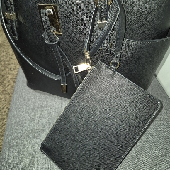 Miztique Bag Purse. Black. Extra Pouch. Vegan leather. - Picture 3 of 11